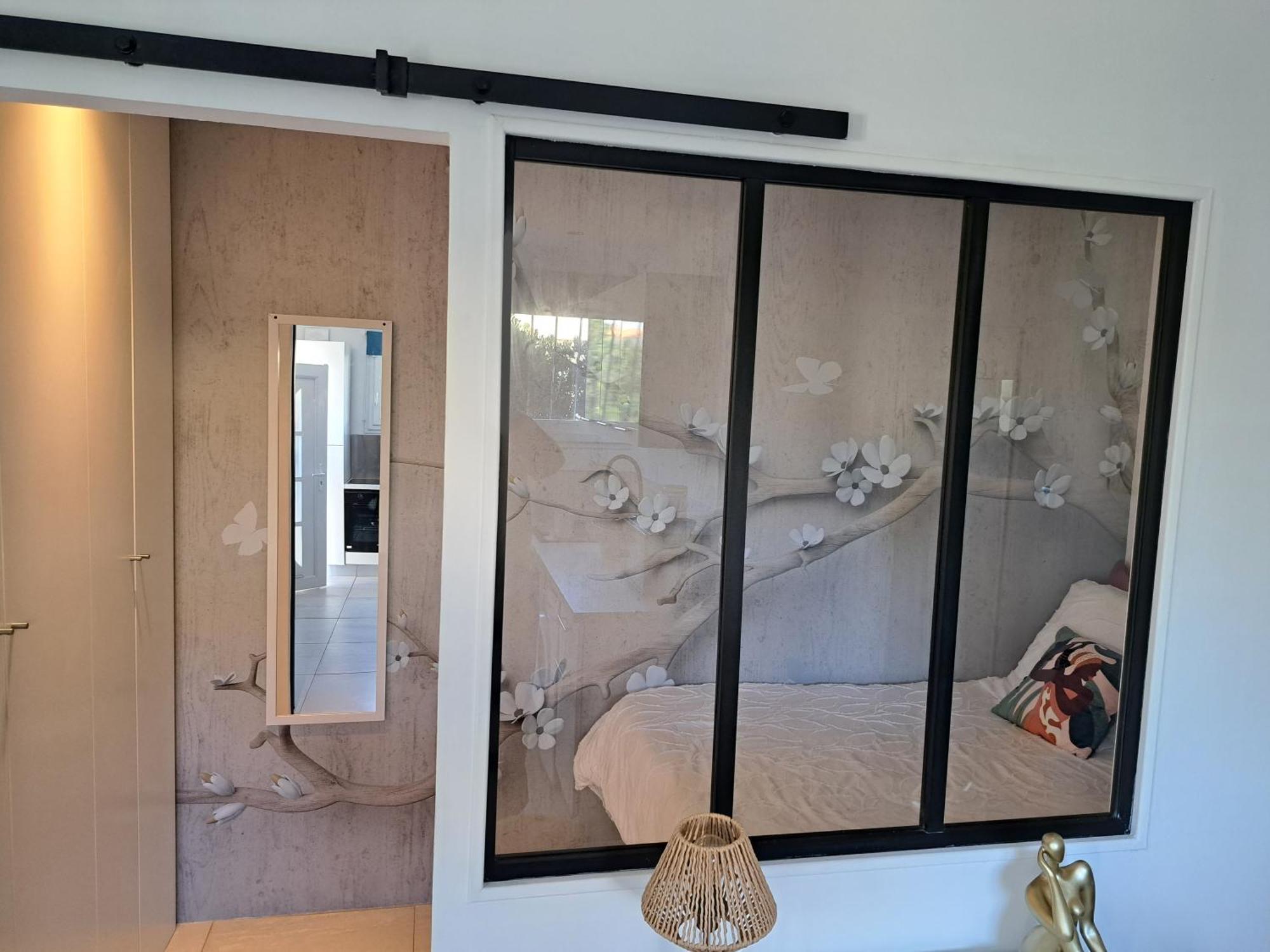 Séduisant studio avec cour privative La Crau Exterior foto