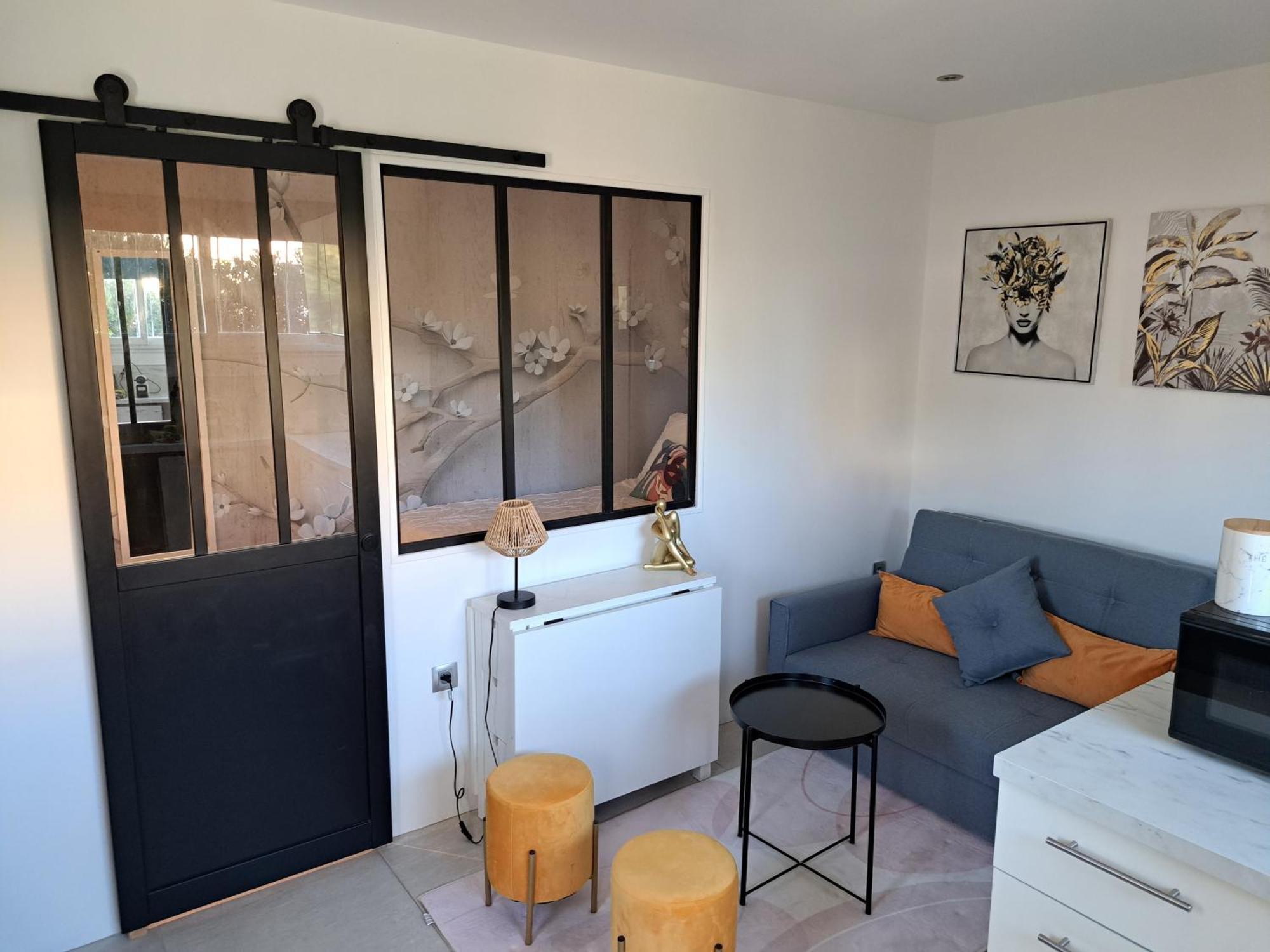 Séduisant studio avec cour privative La Crau Exterior foto
